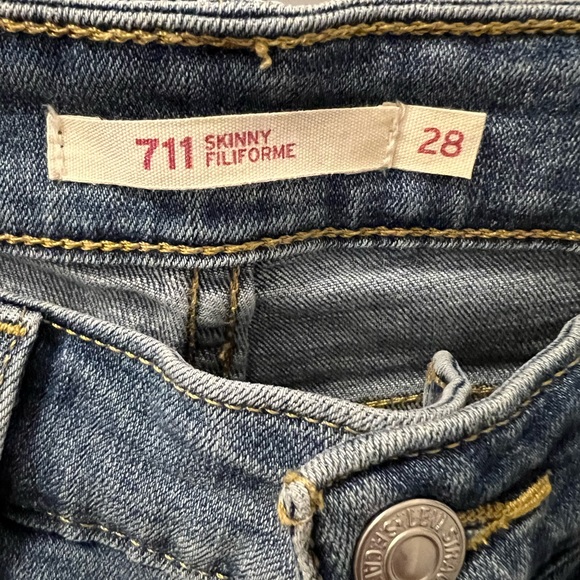 Levi’s Jeans - Picture 2 of 3